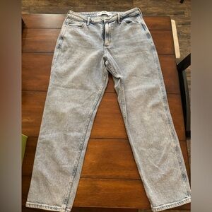 Women’s Hollister blue curvy high rise mom jeans